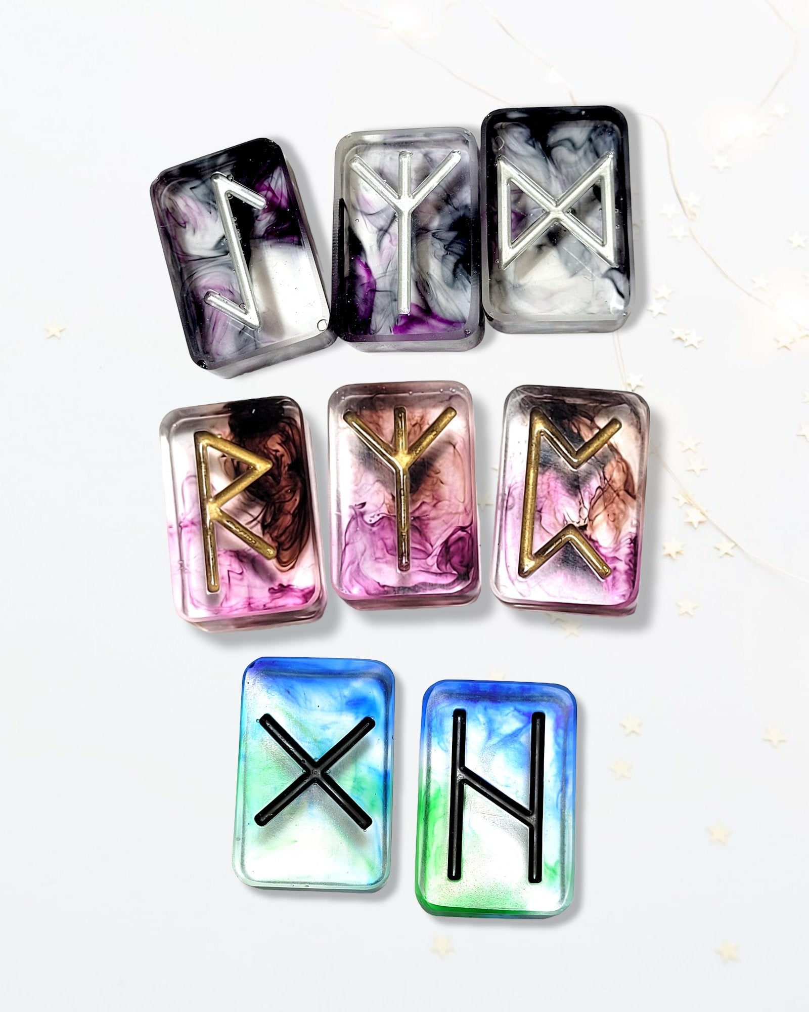 25 Customisable Smokey Runes – The Cerulean Wolf