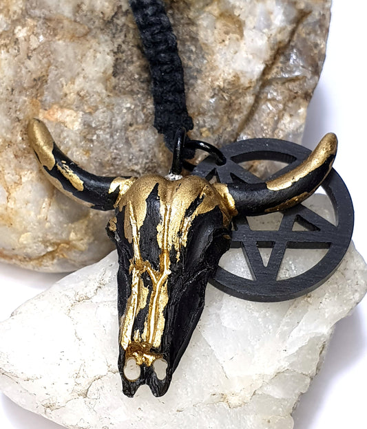 Black & Gold Liquid Leaf Skull Keyring With Black Pentagram - The Cerulean Wolf